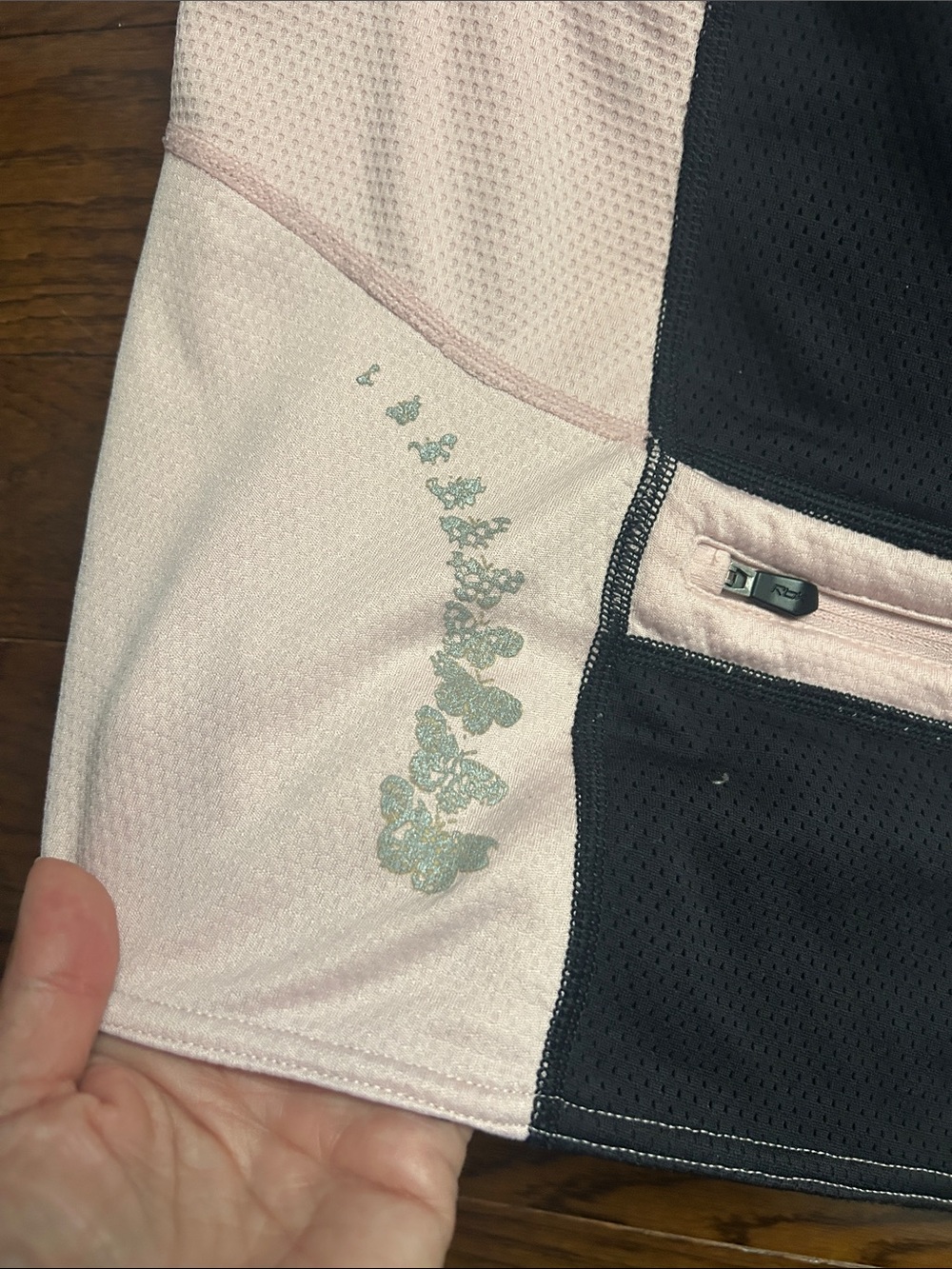 Reebok Running Top -Excellent Condition - Picture 6 of 9